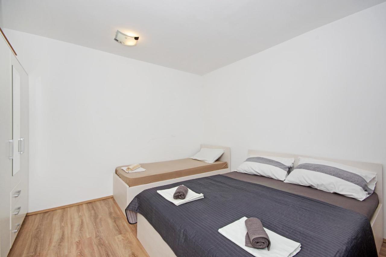 Apartmani Andrija Živogošće Екстериор снимка