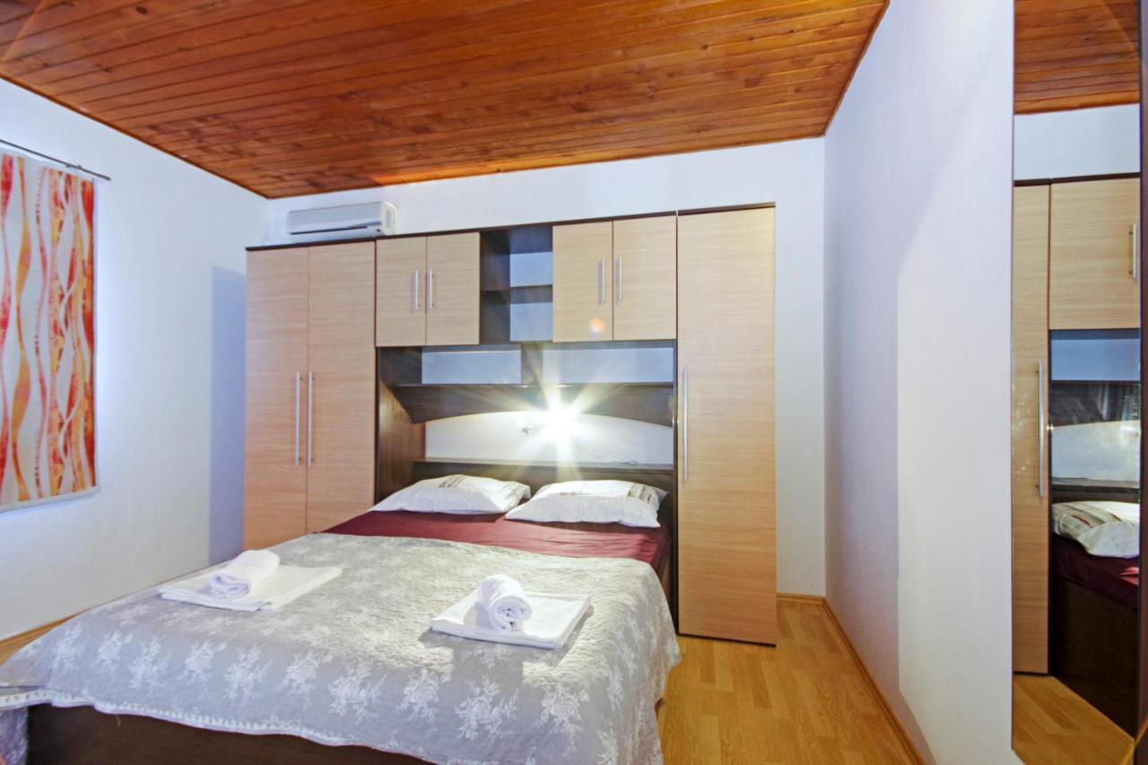 Apartmani Andrija Živogošće Екстериор снимка