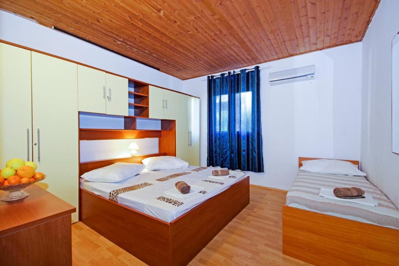 Apartmani Andrija Živogošće Екстериор снимка
