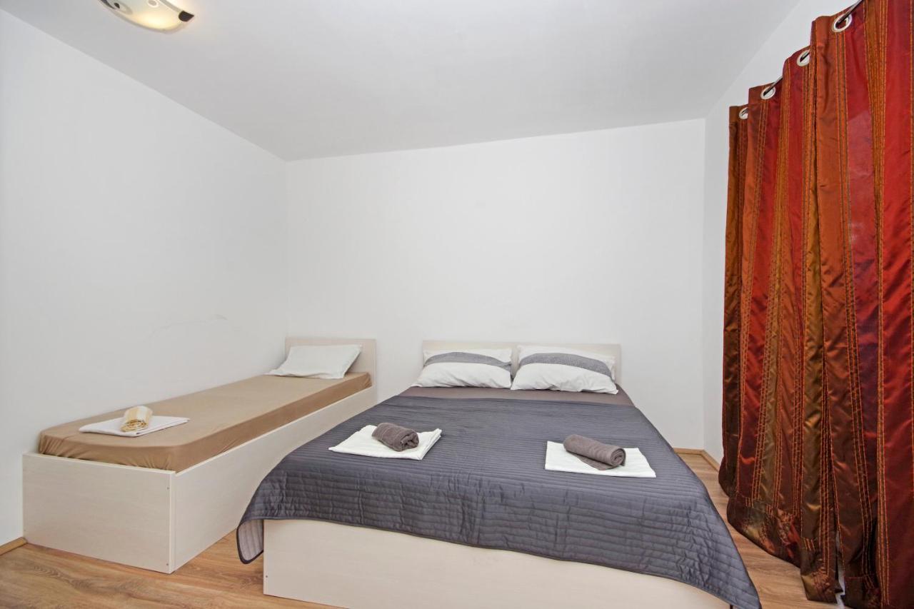 Apartmani Andrija Živogošće Екстериор снимка
