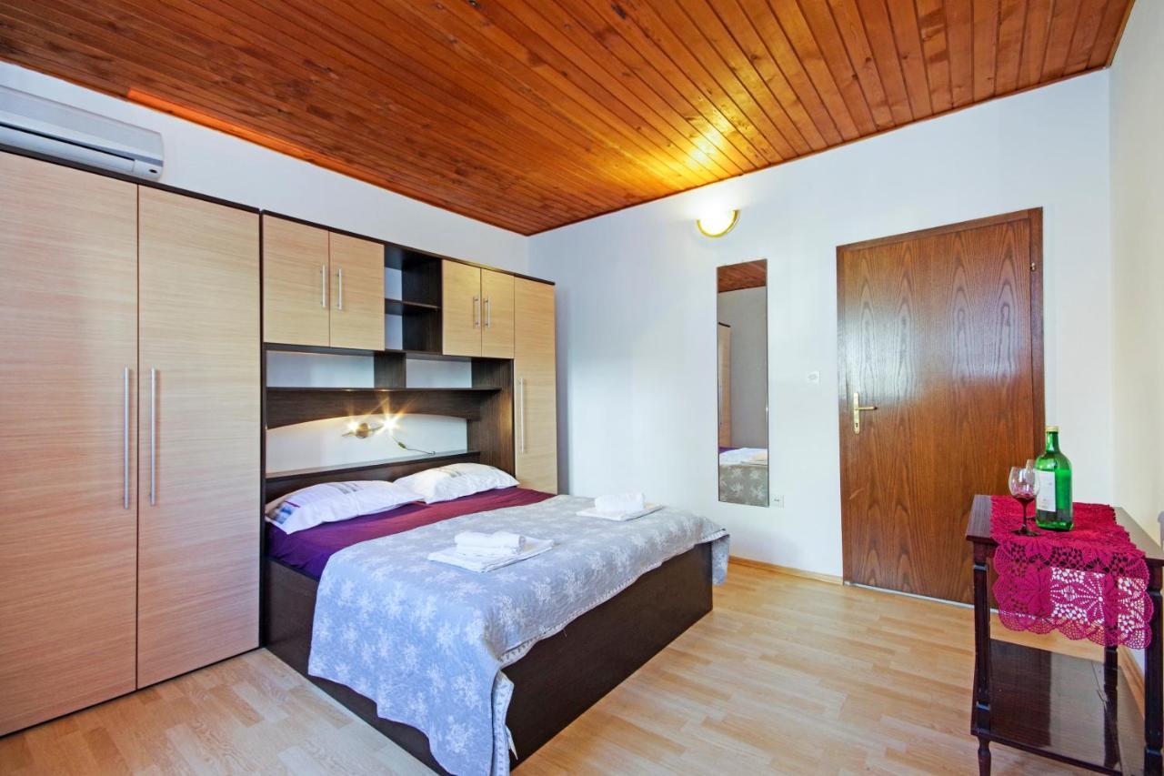 Apartmani Andrija Živogošće Екстериор снимка